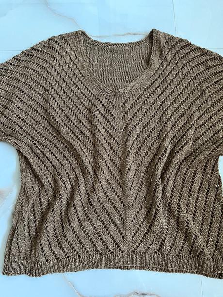 Trblietavý svetrík, m