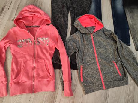 Rifle a mikiny, 140–152