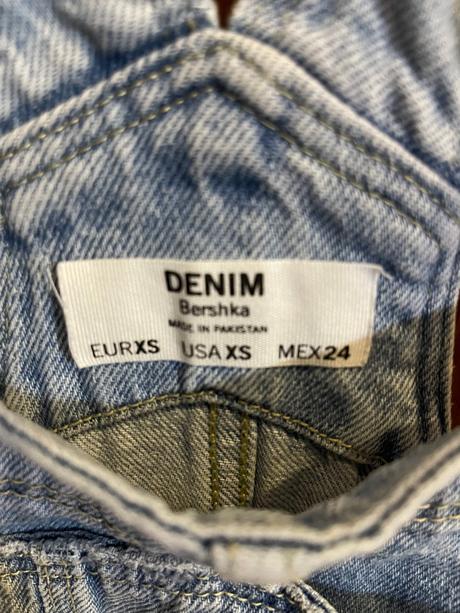 Štýlové rifľové kraťasy na traky bershka, bershka,xs