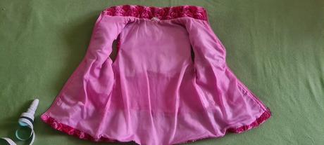 Ružová mäkučká vesta, 152