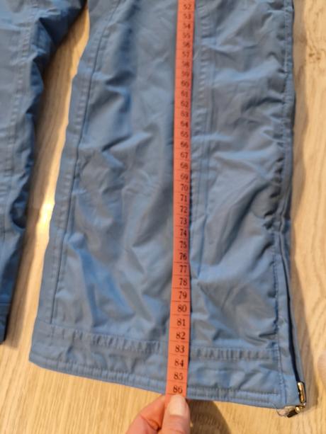 Nohavice do snehu, 134