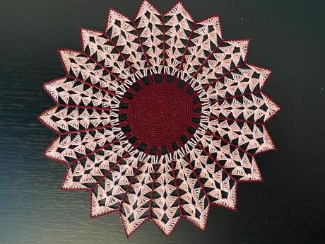 Hackovana decka/obrusok mandala, 