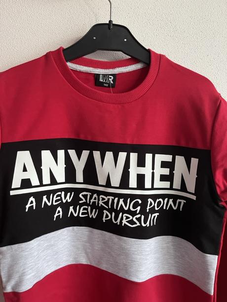 Čierno-červená chlapčenská mikina, 140