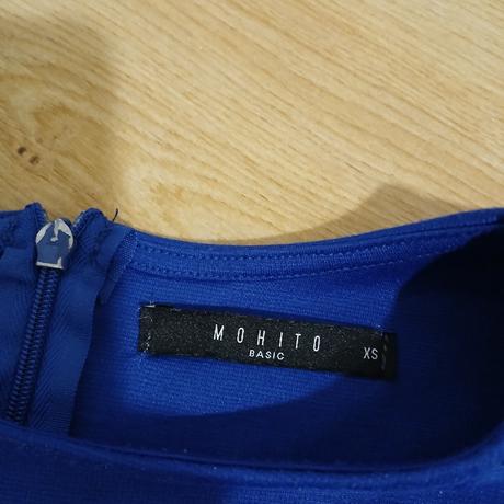 Praktické elegantné šaty po kolená, mohito,xs