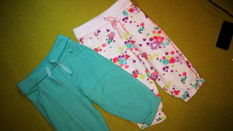 Mikina + 2-krat tepláky, marks & spencer,98