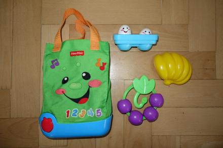 Hrajúca nákupna taška + ovocie fisher price,