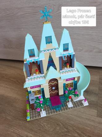 Lego zámok frozen,