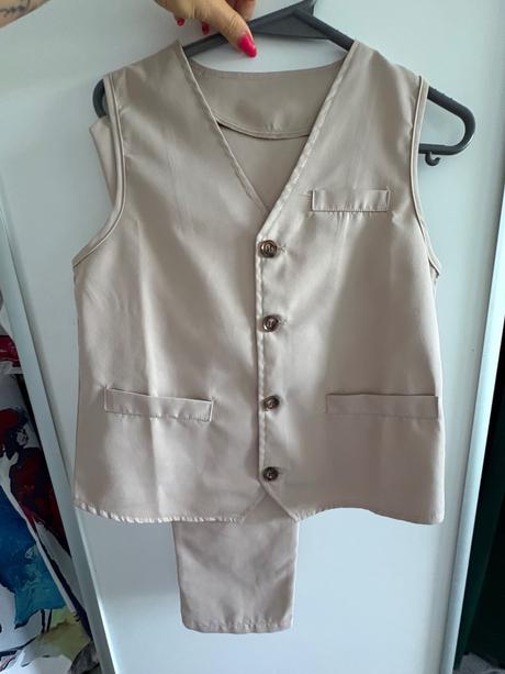 Nohavice s vestou, 152