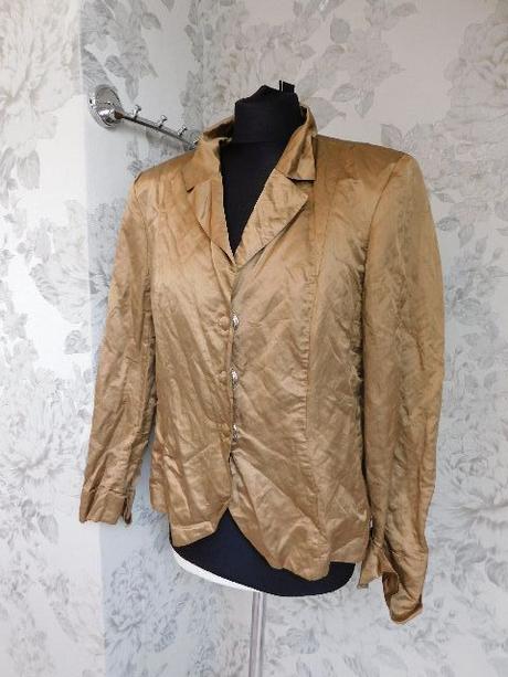 Pekny damsky trendy blejzer/sako, 40