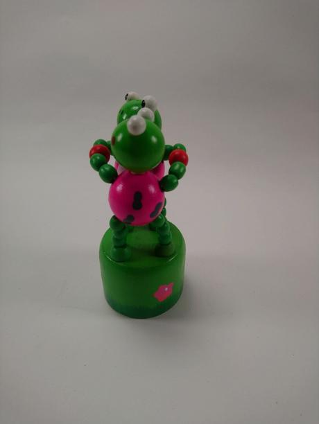Mačkacia figurka žabky, 9 cm,