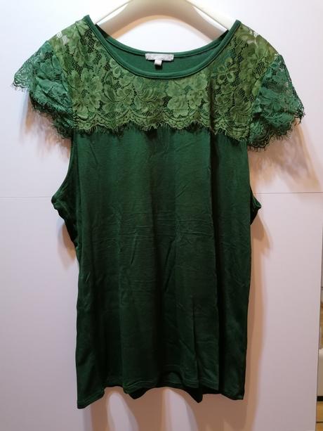 Tričko s čipkou, 42