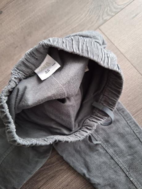 Menzestrove nohavice, zara,104