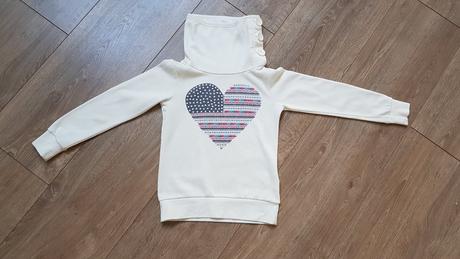 Dievčenská mikina so srdcom, takko,146