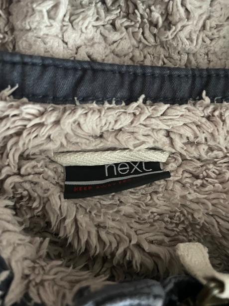 Tepla bundicka, next,86