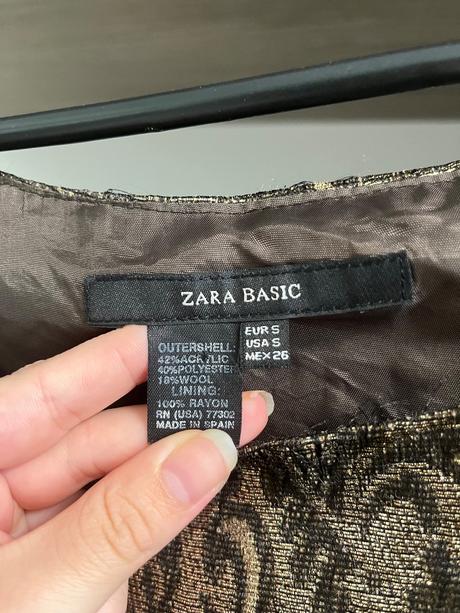 Šaty so zlatou niťou, zara,s