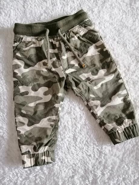 Maskáčové nohavice, 74