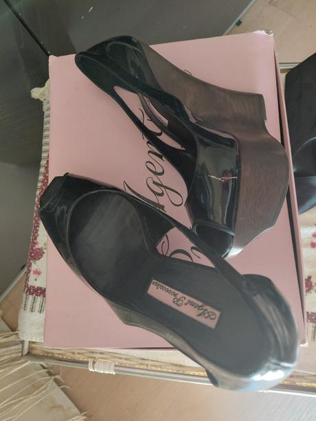 Topanky zn. agent provocateur c.37, 37