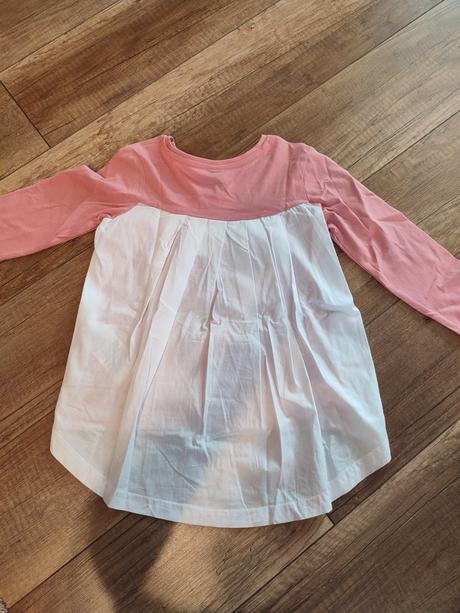 Dievčenské tričká, 116