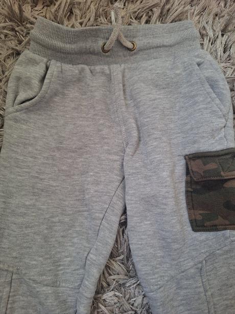 Tepláky, primark,98
