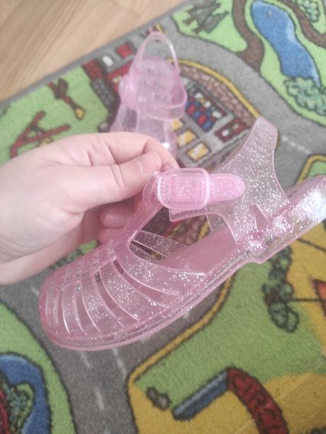 Sandále do vody, 25