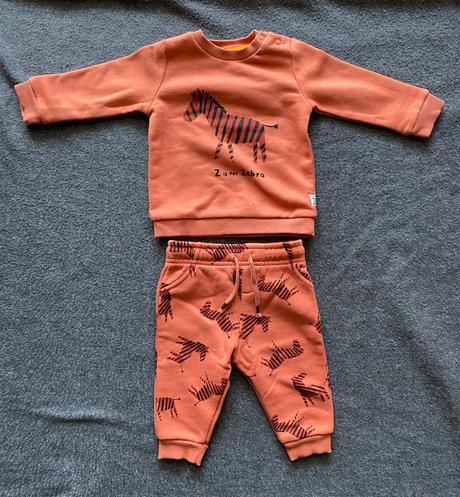 Mikina a tepláky, f&f,68