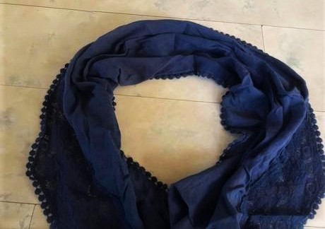 Bavlnená šatka s krajkou, 