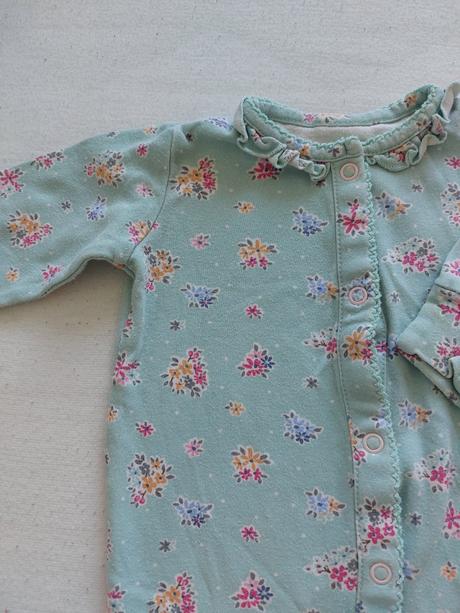 Pyzamko s kvietkami, next,62