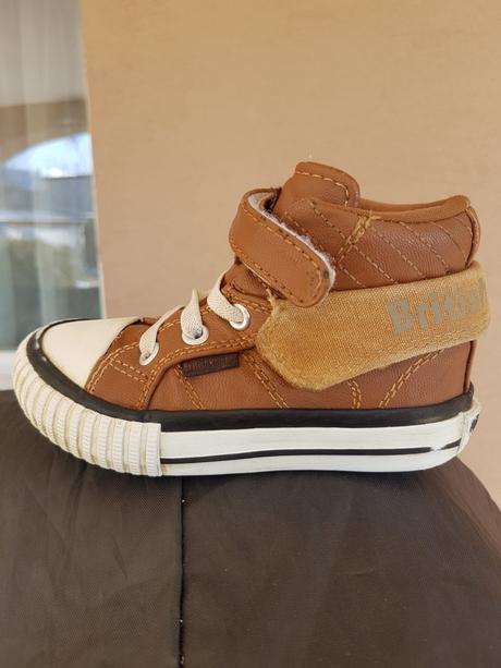 Prechodne topanky, 23