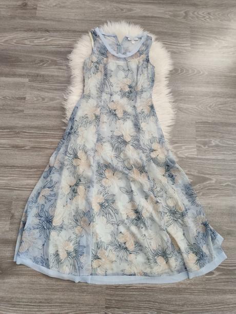 Krásne dlhé šaty, xs