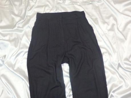 Kvalitné dámske nohavice, 36