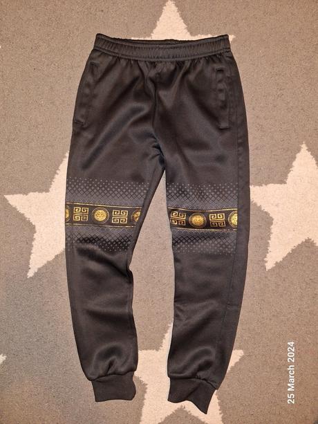 Stylove teplaky, 146