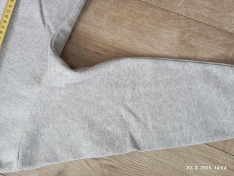 Jednoduchá mikina 146/152 (už s poštovným), h&m,146