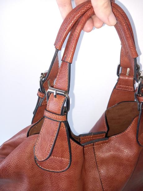 Hnedá kabelka do ruky s prídavným ramienkom, 