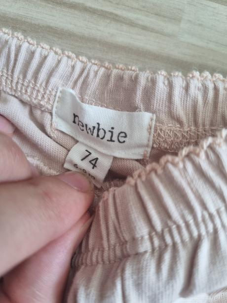 Newbie kraťase, newbie,74