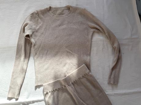 Béžová súprava zo zmesi bavlny, kašmíru a vlny, m