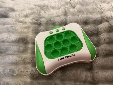 Zvuková a svietiaca hračka, 