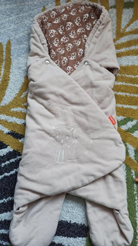 Prechodná zavinovačka do autosedačky, 