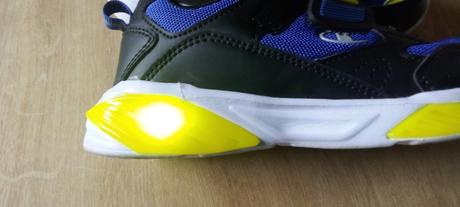 Tenisky, champion,33