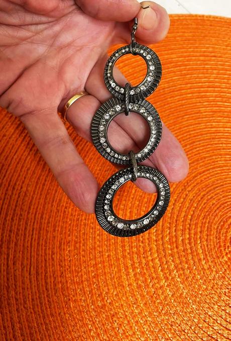 Extravagantné náušnice, 