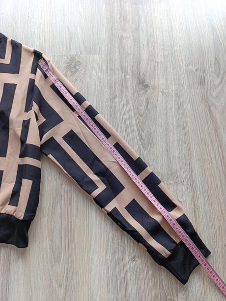 Dámska krátka tenká bunda, m