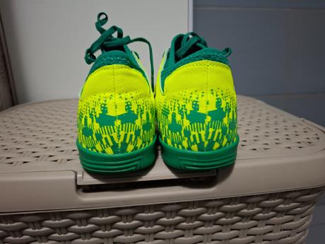 Talovky, umbro,33