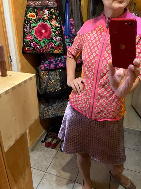 Farebný svetrík s krátkym rukávom, 38