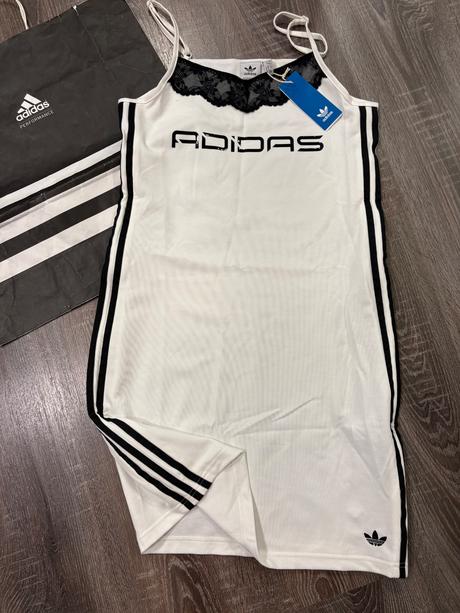 Adidas nove damske šaty s čipkou m, adidas,m