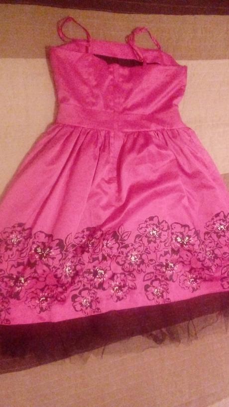 Cyklamenove spolocenske saty s tylom, 158