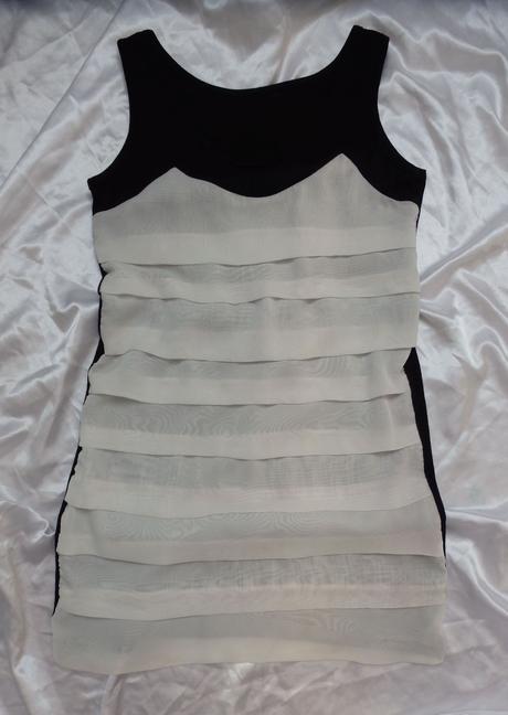 Pekne trendy saty, 36