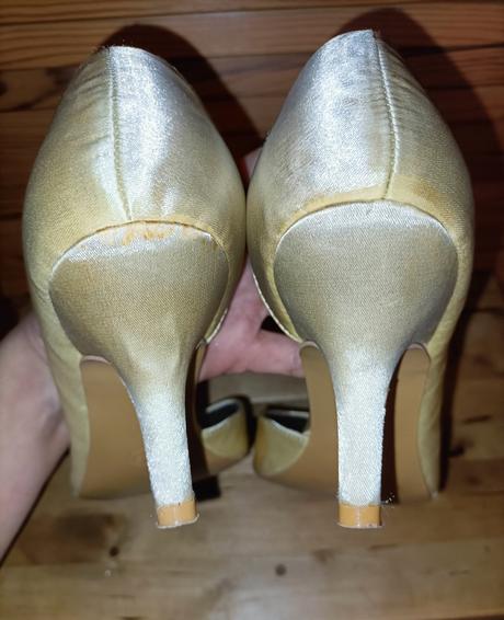 Saténové lodičky s otvorenou špičkou farby šampáň, 38