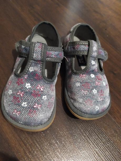 Papučky, protetika,26