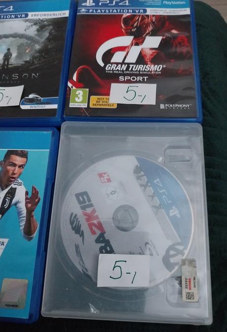 Ps5,ps4 hry, 