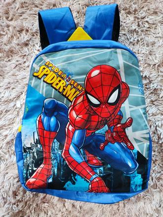 Ruksak spiderman,