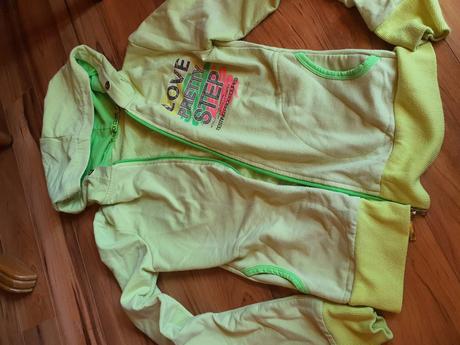 Veľmi pekná príjemná mikina s, s